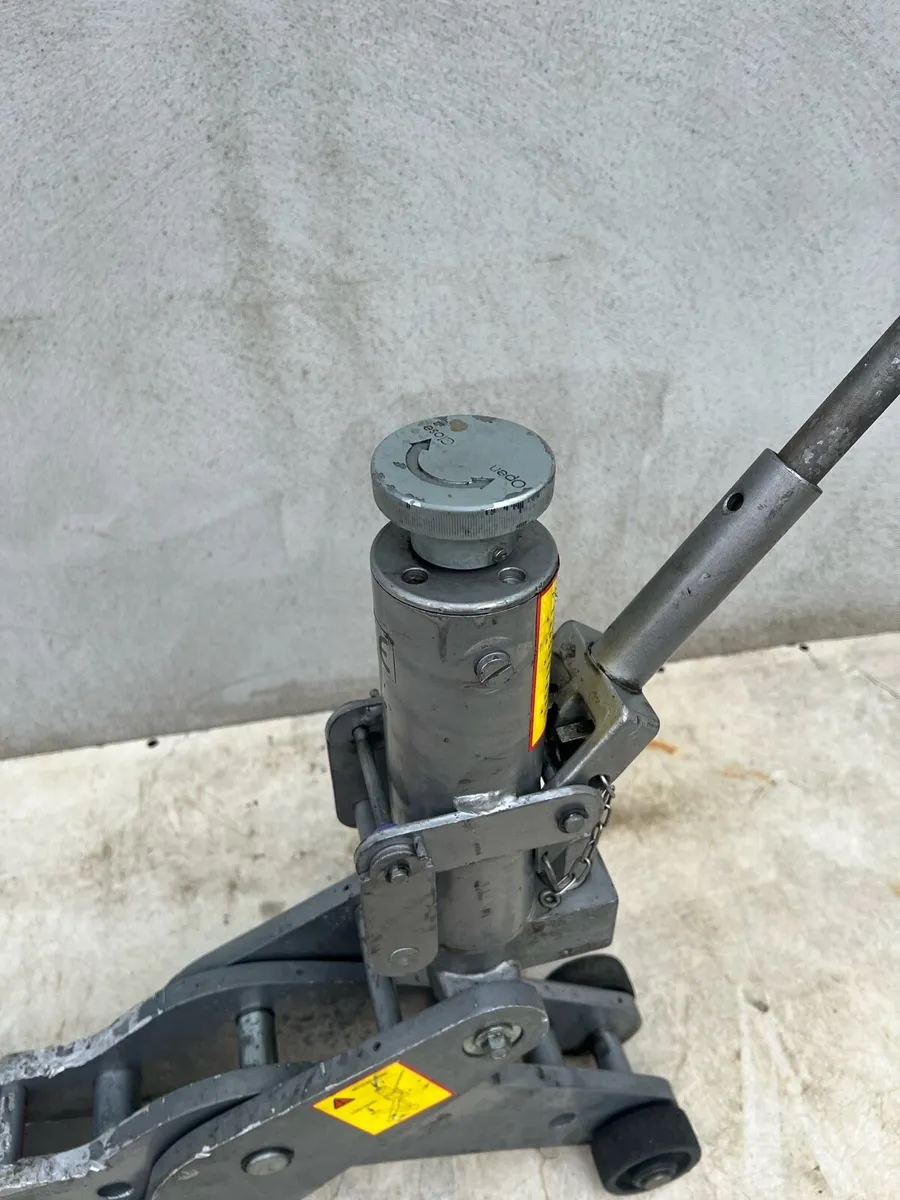 Forklift Jack 4/5 Tonne Total Lifter - Image 4