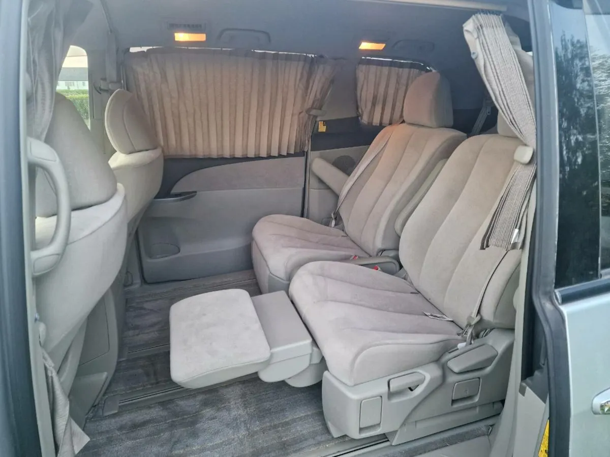 2012Toyota Estima Hybrid 2.4L automatic. 67K km - Image 3