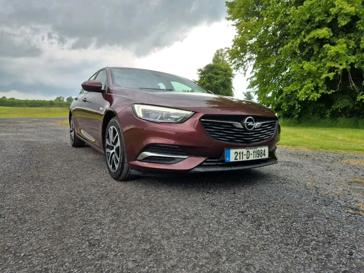 Opel Insignia 2021 1.6 Diesel Grand sport sc - Image 2