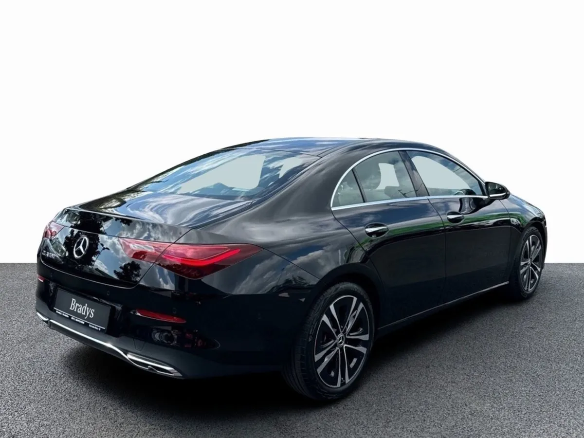 Mercedes-Benz CLA-Class CLA 180 Progressive Line - Image 4