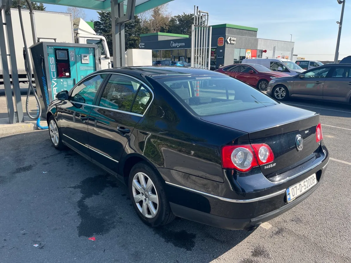 Volkswagen Passat 2007 - Image 4