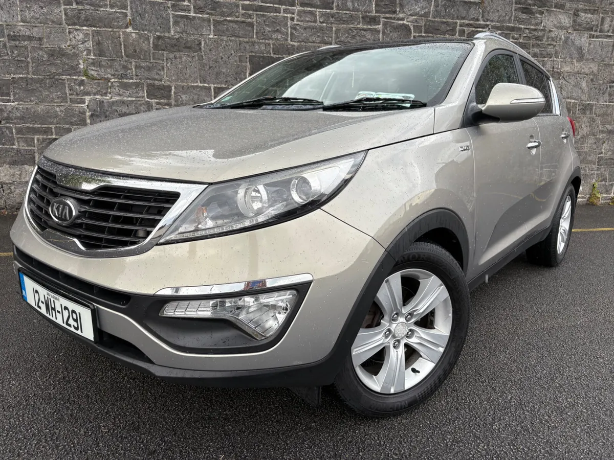 12 KIA SPORTAGE 4WD AUTO! RARE!! Trade ins welcome - Image 3