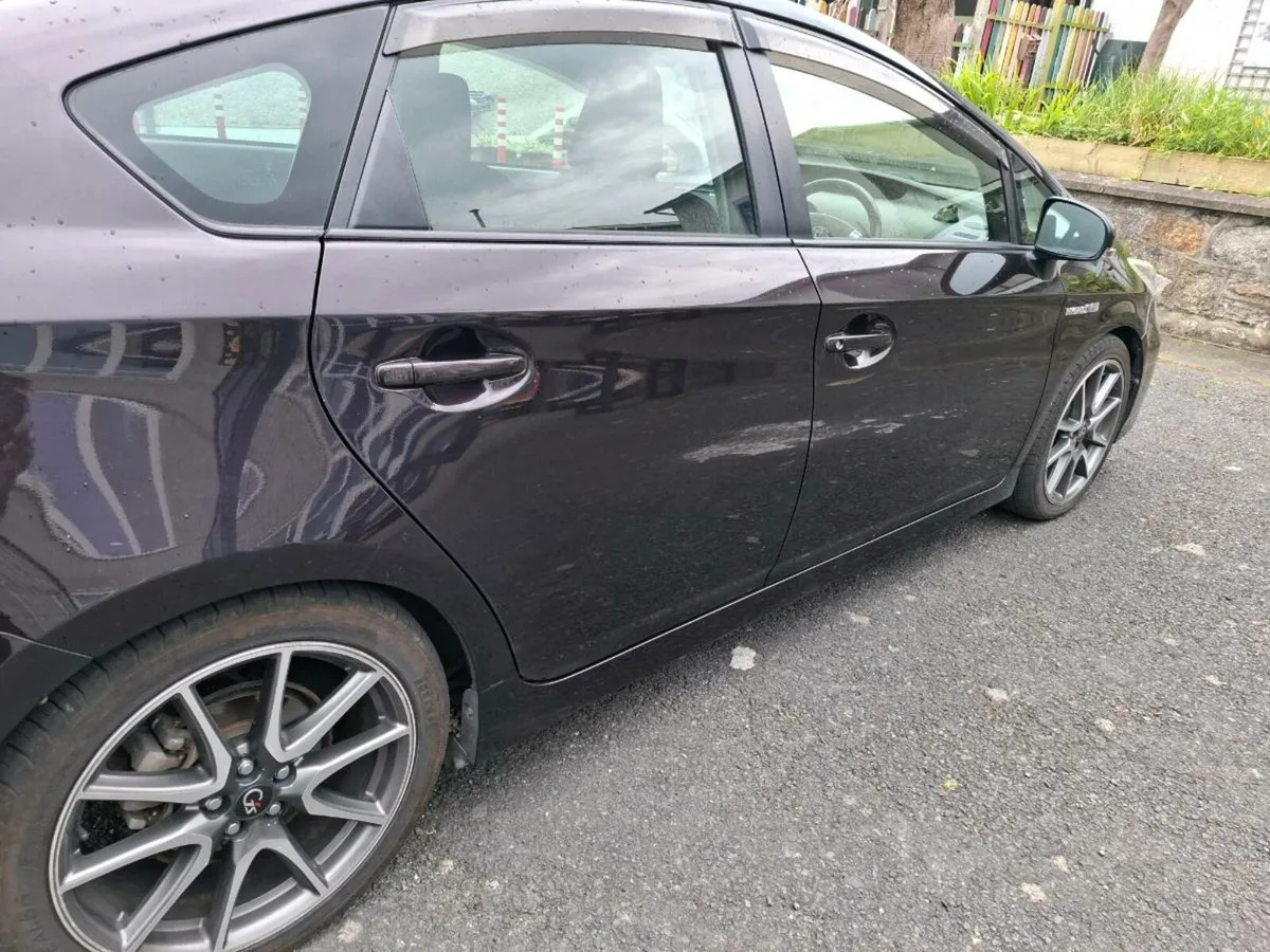 🌟Toyota Prius . GS🌟 - Image 2