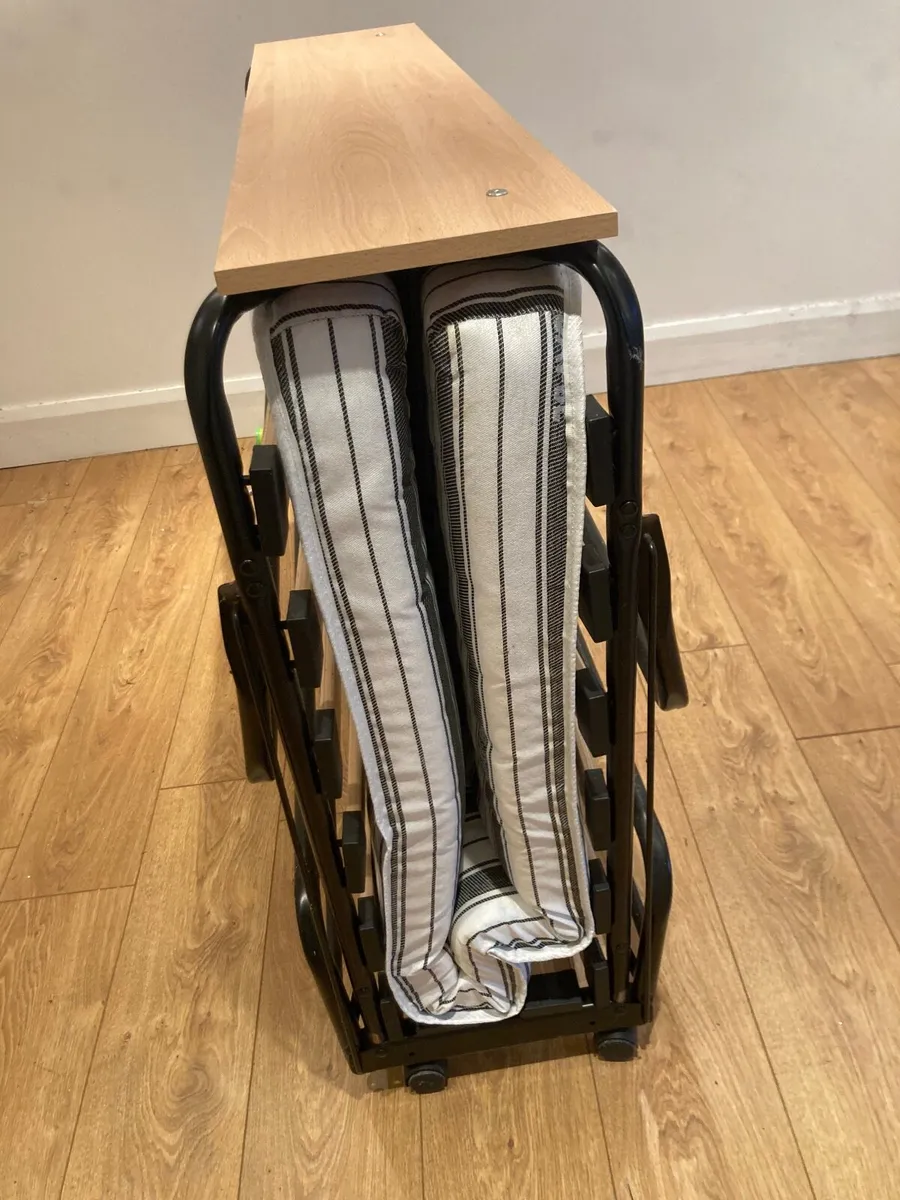 Fold up bed - Image 2