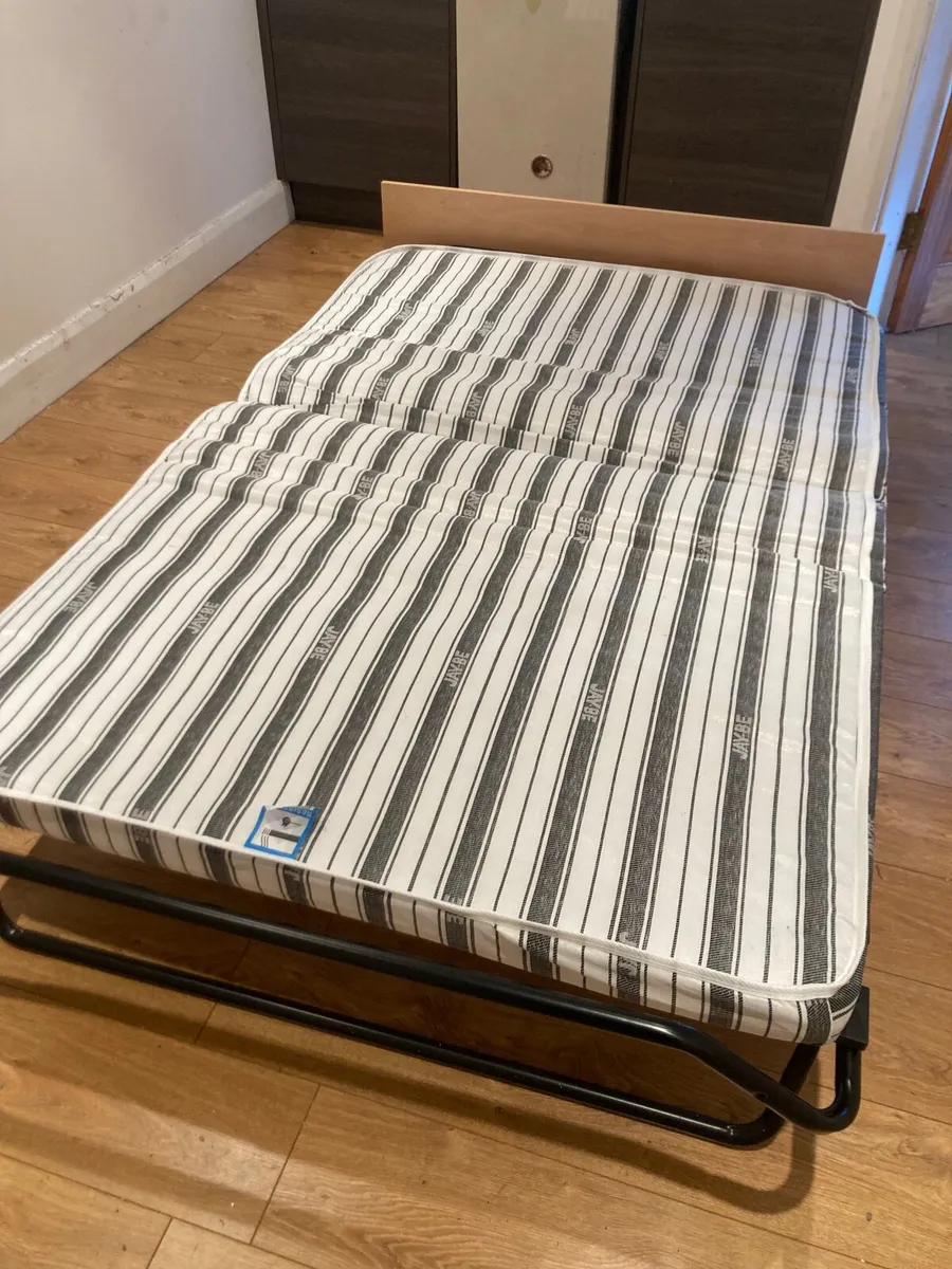 Fold up bed - Image 4