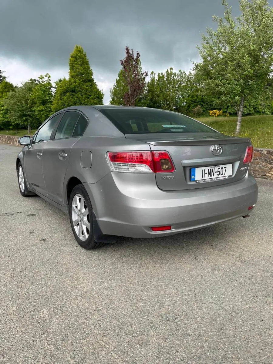 Toyota Avensis 2011 - Image 3