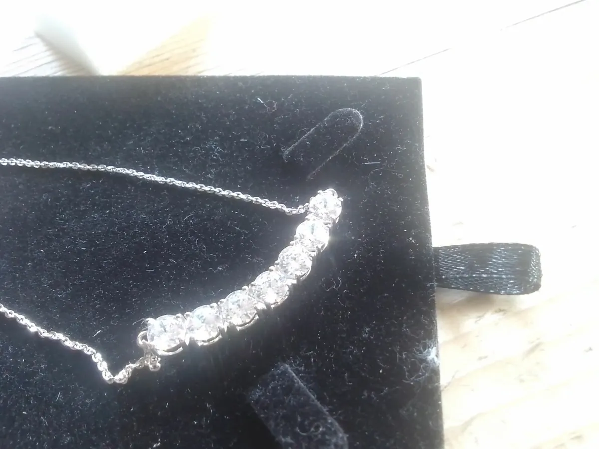 STG SILVER SWAROVSKI  7 ROW PENDANT  19 " NEW - Image 4