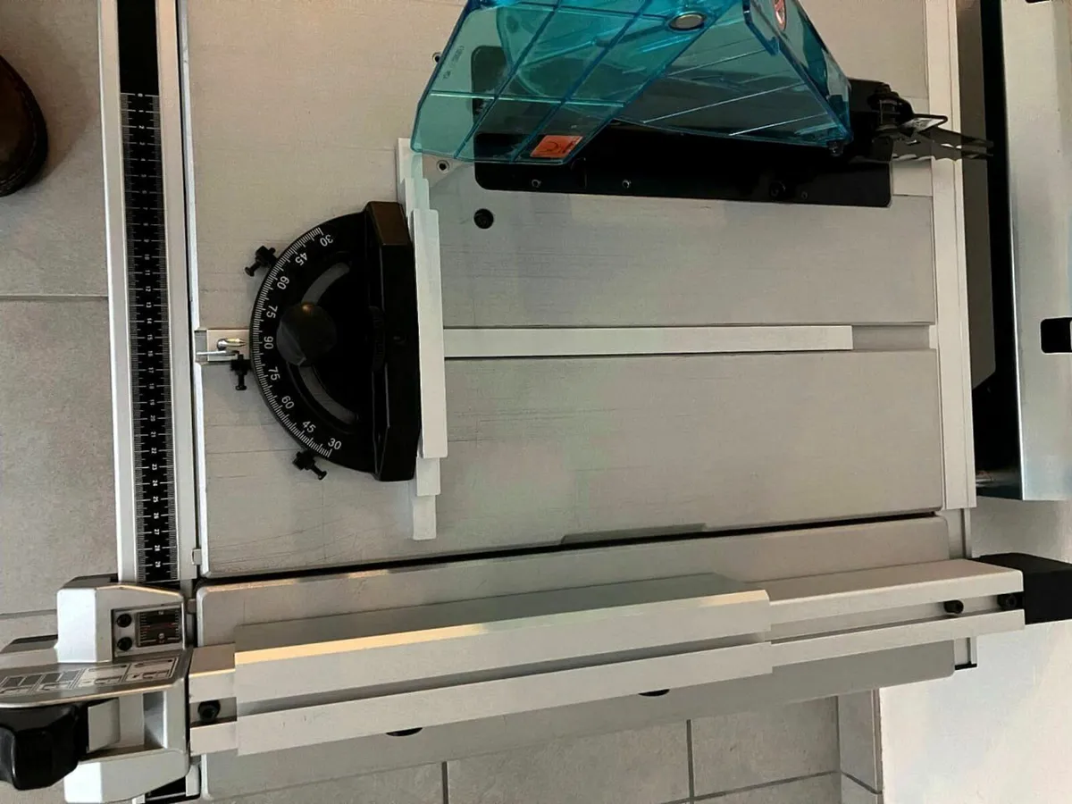Makita Table Saw 1650W 260mm 230v - Image 3