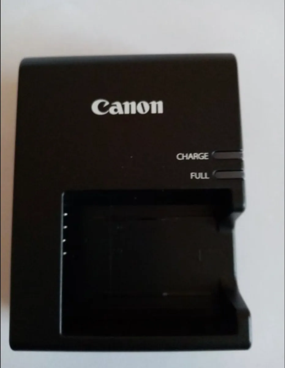 Brand New Genuine original CANON Chargers - Image 2