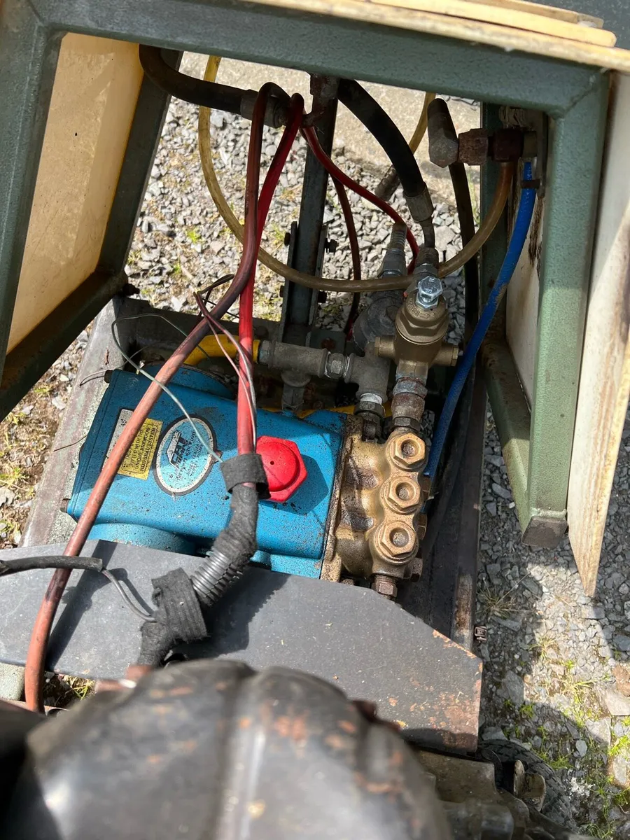 Pressure Wash Honda Diesel in need of repair - Image 4