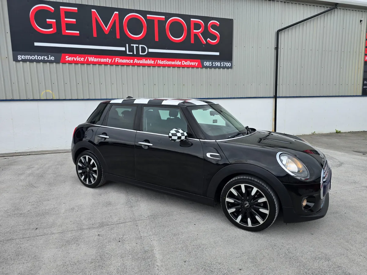 2015 MINI COOPER D - Image 2