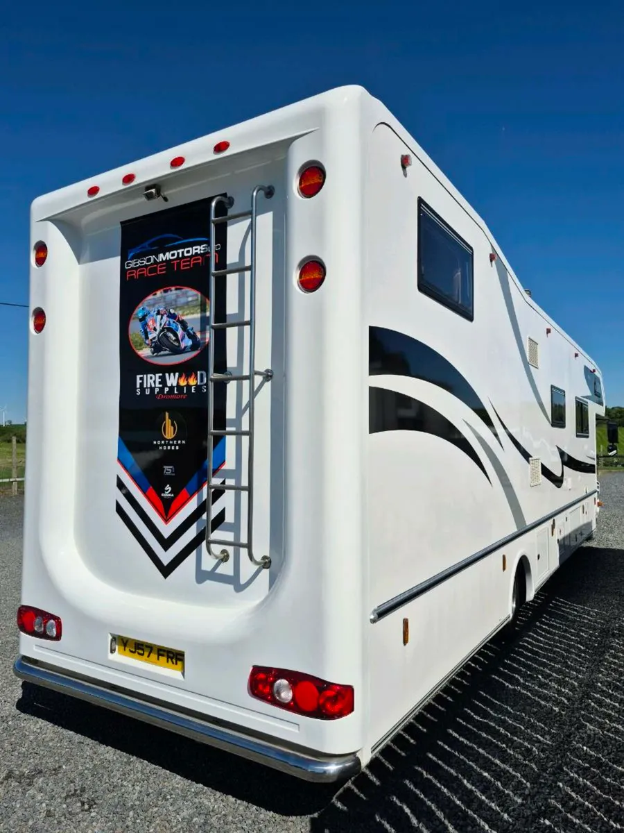 2007 Mercedes Atego Race Truck - Image 4