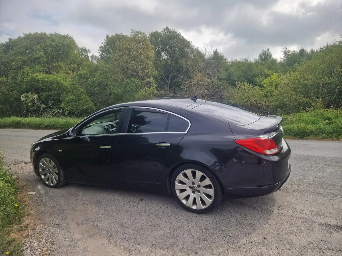 Vauxhall Insignia Elite 2009 - Image 2
