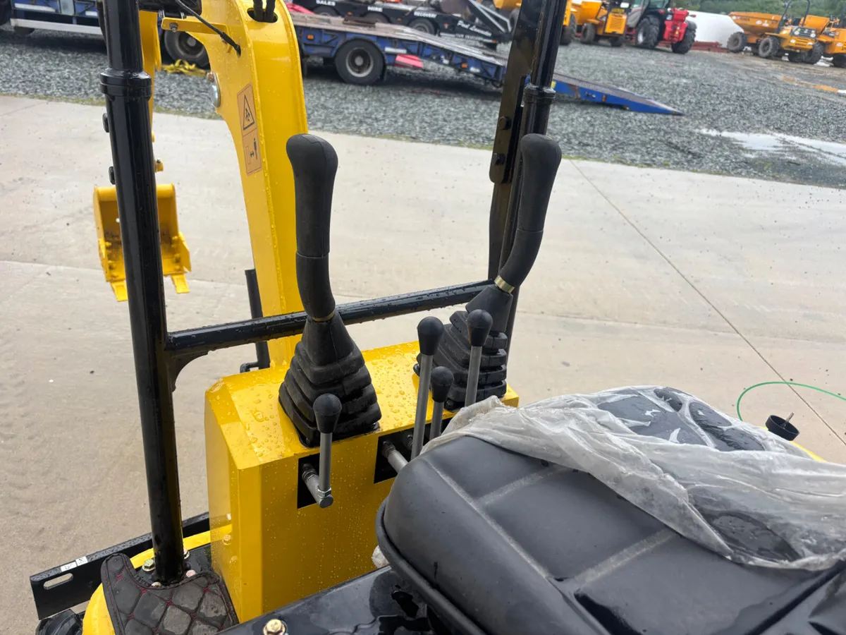 New 1 ton digger - Image 3