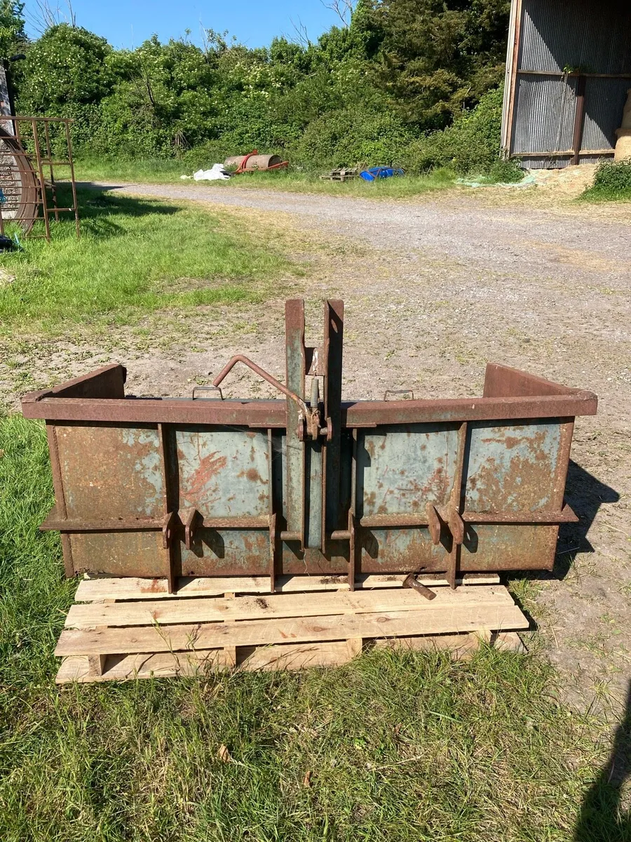 Transport Box for Tractor - Image 2