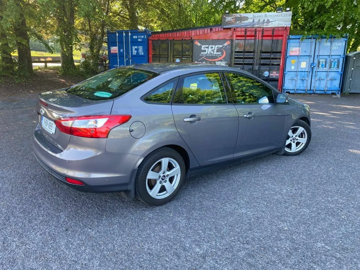 Ford Focus 2011 - Image 4