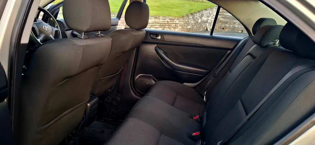 Toyota Avensis 2007 - Image 2
