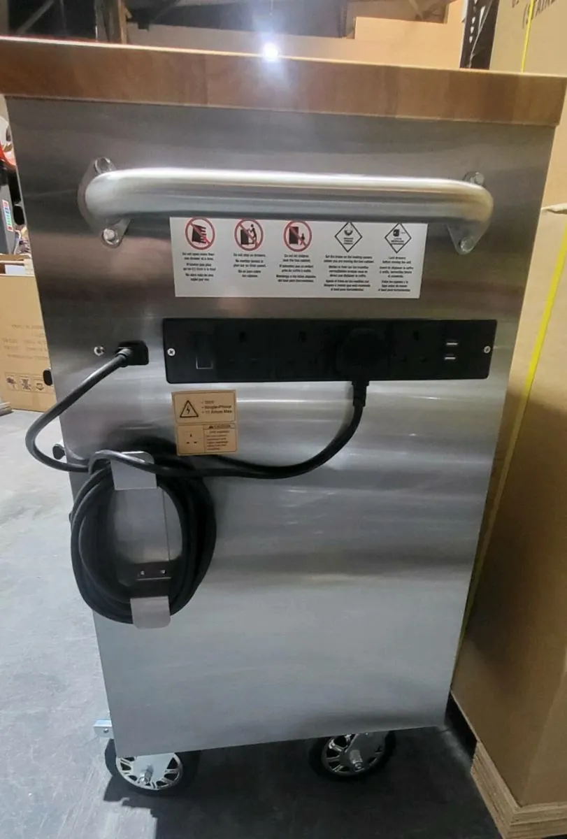 61" TOOL BOX WITH POWER UNIT - Image 4