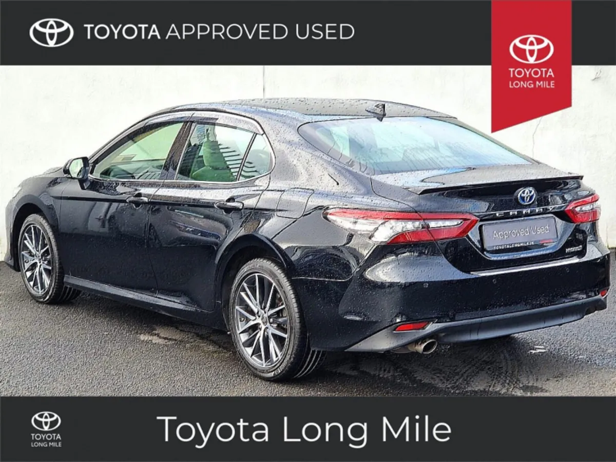 Toyota Camry 2.5 Hybrid Platinum 4dr - Image 3