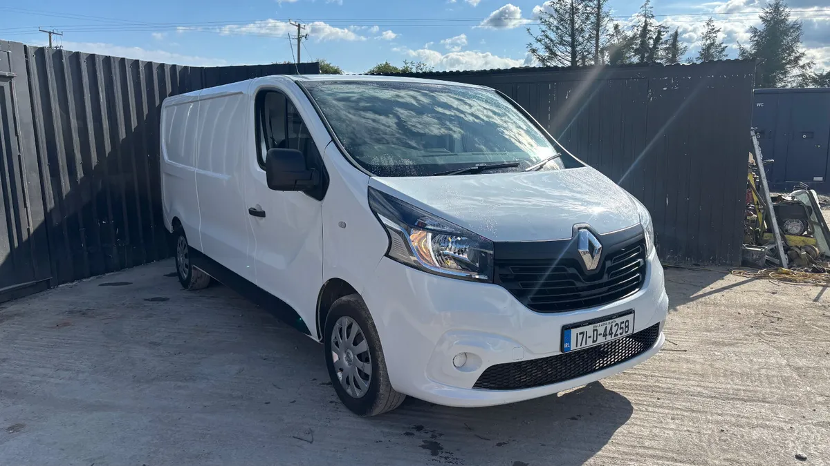 2017 Renault Trafic - Image 3