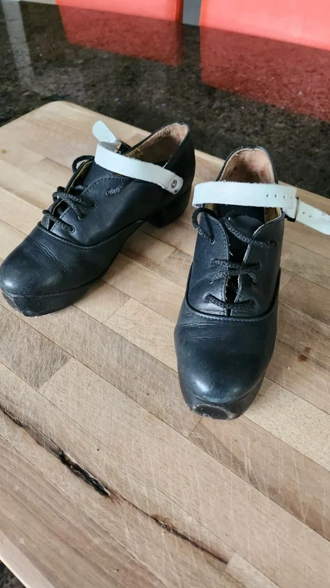 Irish Dancing Hard Shoes size 4 - Image 1