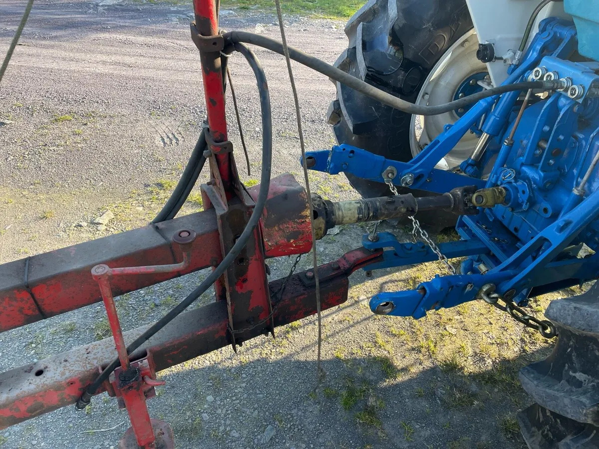New Holland 715 Harvester - Image 3