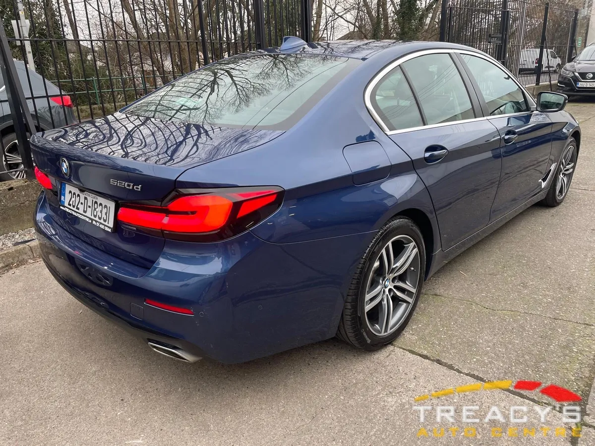 BMW 5-Series 2020 4DR AUTO 1OWNER - Image 4