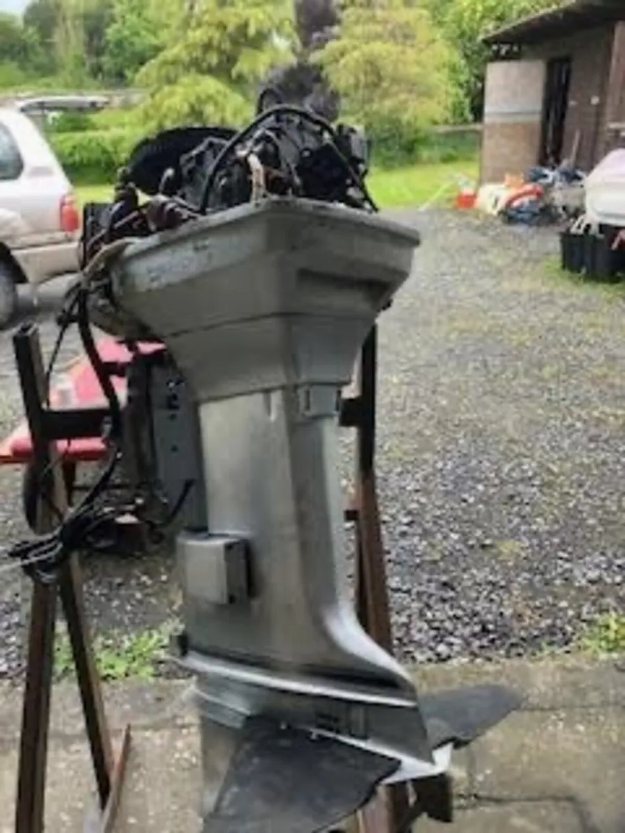 EVINRUDE VRO 50HP  OUTBOARD L/SHFT ELEC START - Image 2
