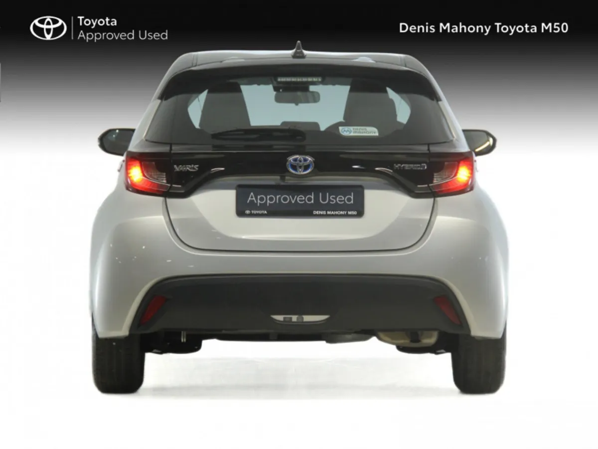 Toyota Yaris Hybrid Luna Hatchback Auto - Image 4