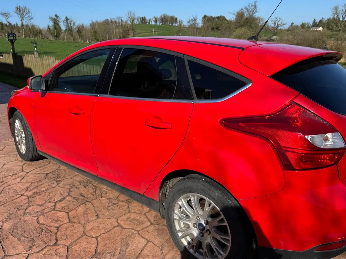 Ford Focus 2013 - Image 4