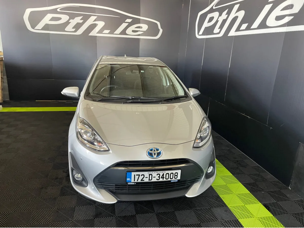 Toyota Aqua 1.5 DAA-NHP10 5DR AUTO - Image 2