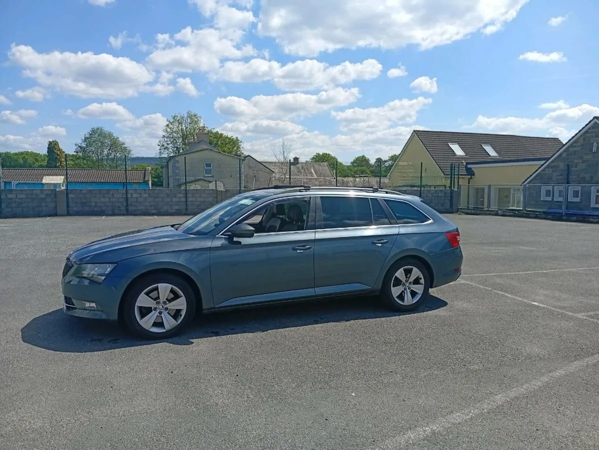 Skoda Superb diesel estate 2l - Image 4