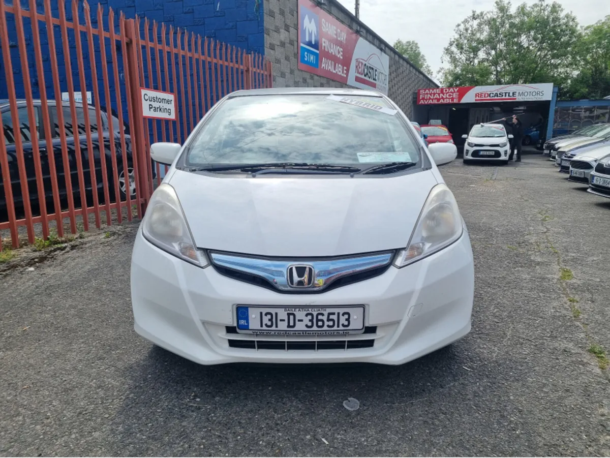 Honda Jazz HYBRID 5DR (NCT 09-25) - Image 3