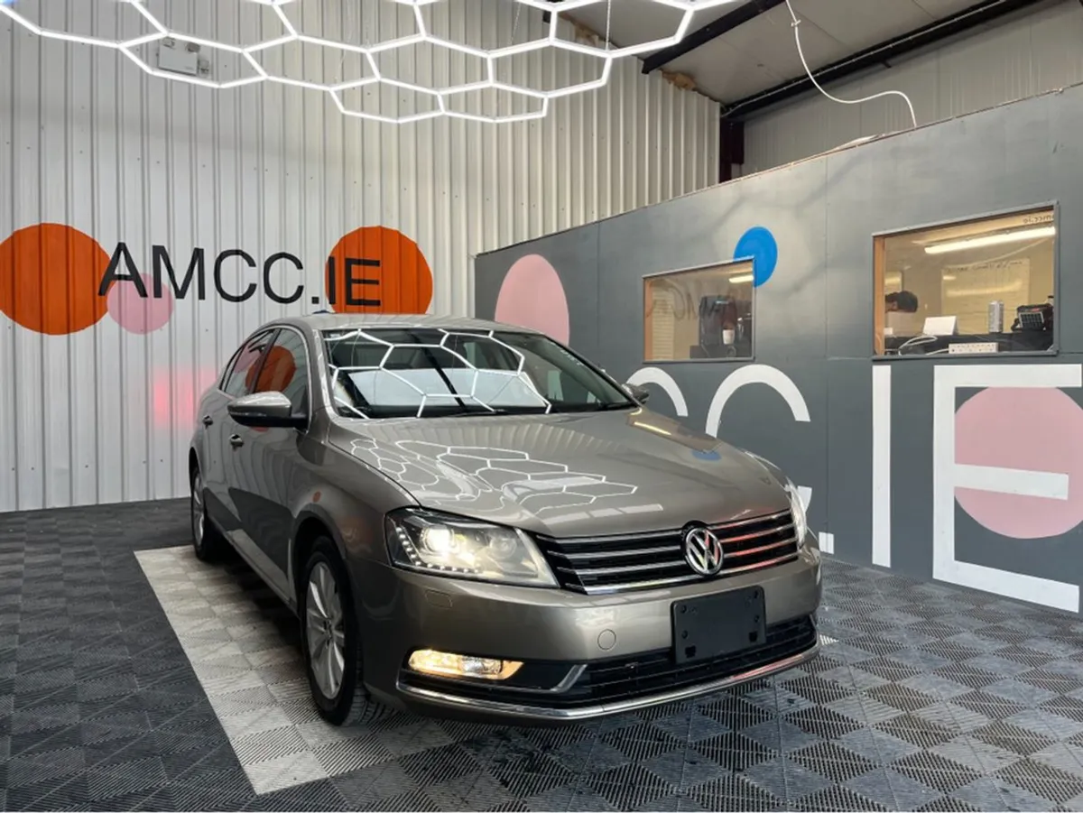 Volkswagen Passat Passat Automatic 1.4 Petrol / 1 - Image 1