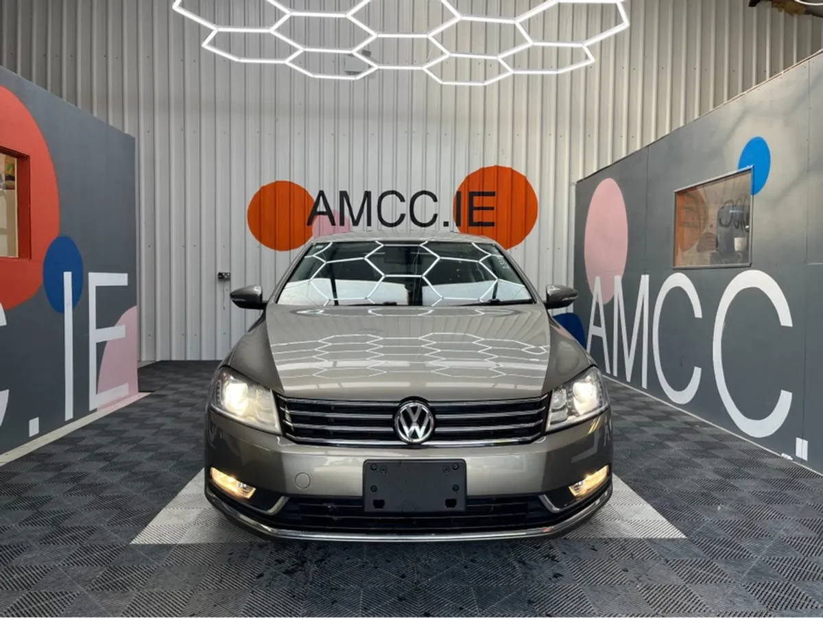 Volkswagen Passat Passat Automatic 1.4 Petrol / 1 - Image 2