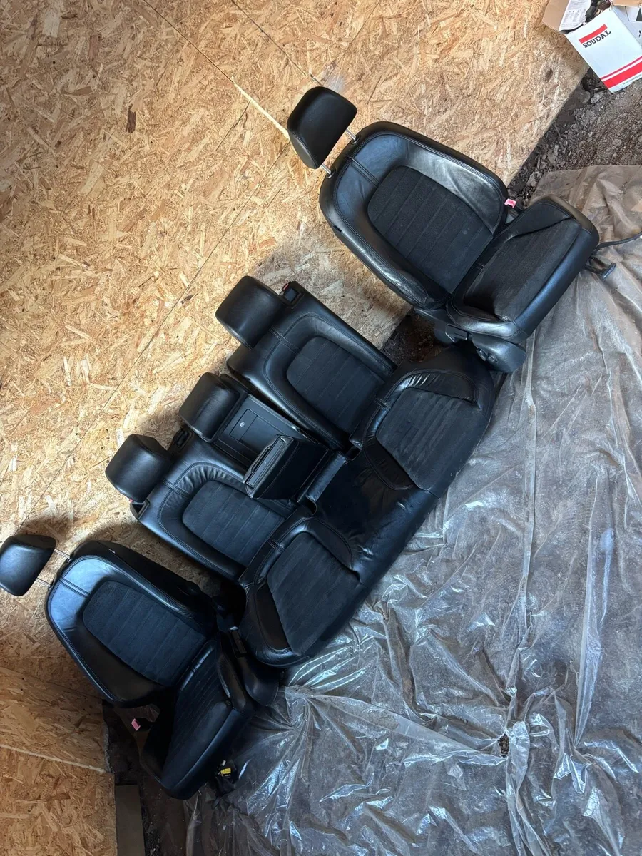Half leather half suede - Image 1