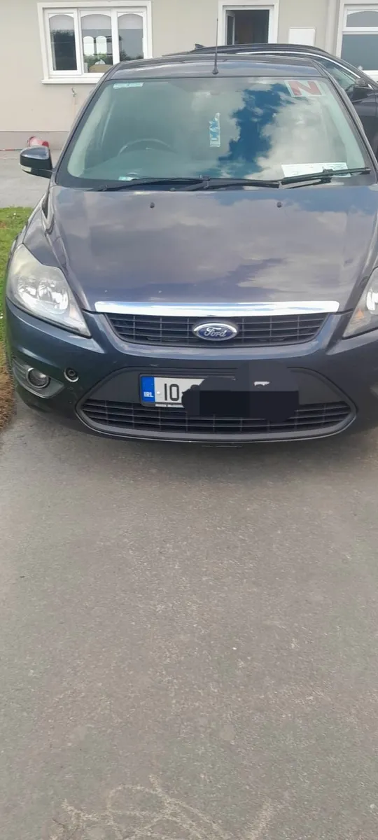 Ford Focus 2010 - Image 2