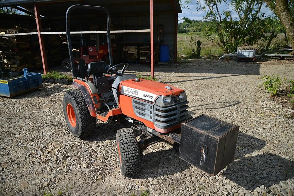Kubota B2400 compact tractor 24hp - Image 2