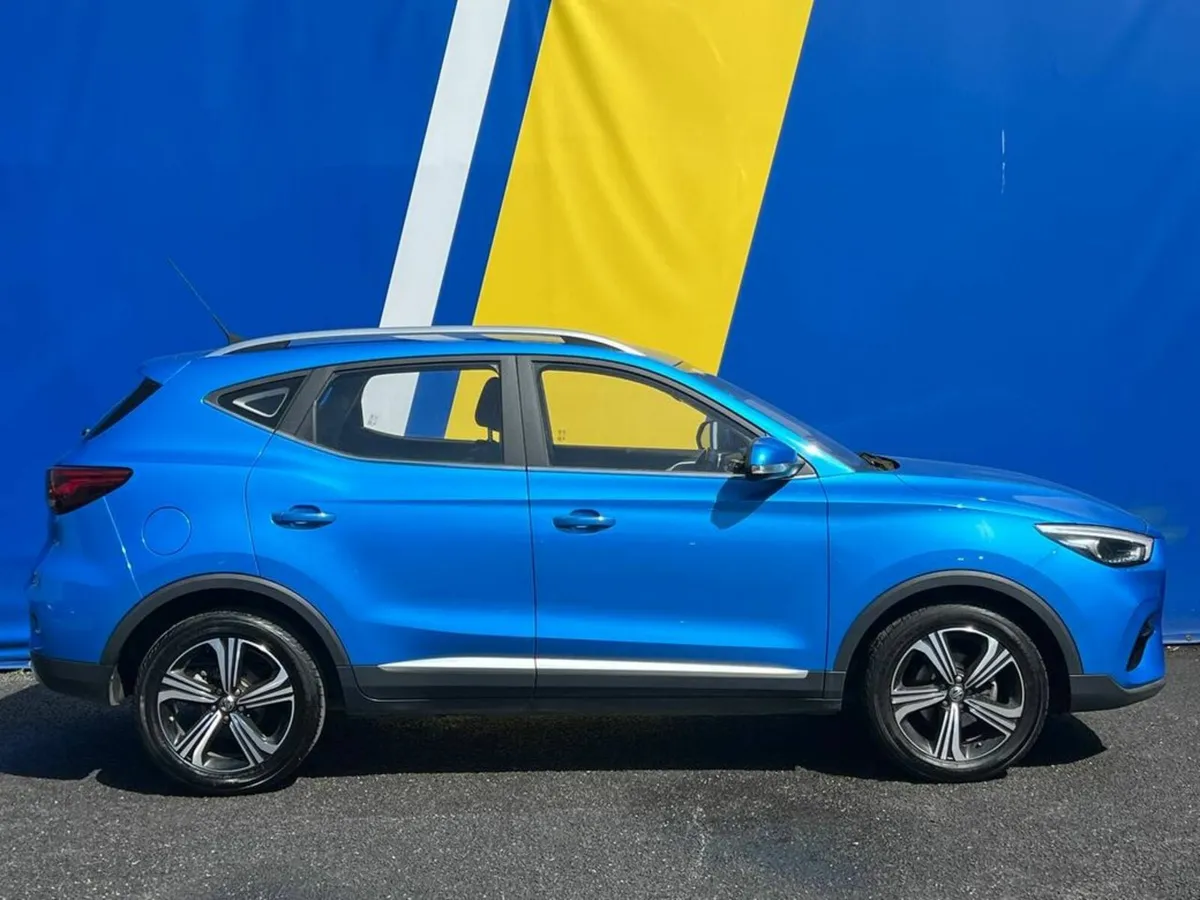 MG ZS 1.5 VTI-TECH EXCITE // 17" DIAMOND CUT ALLOY - Image 2