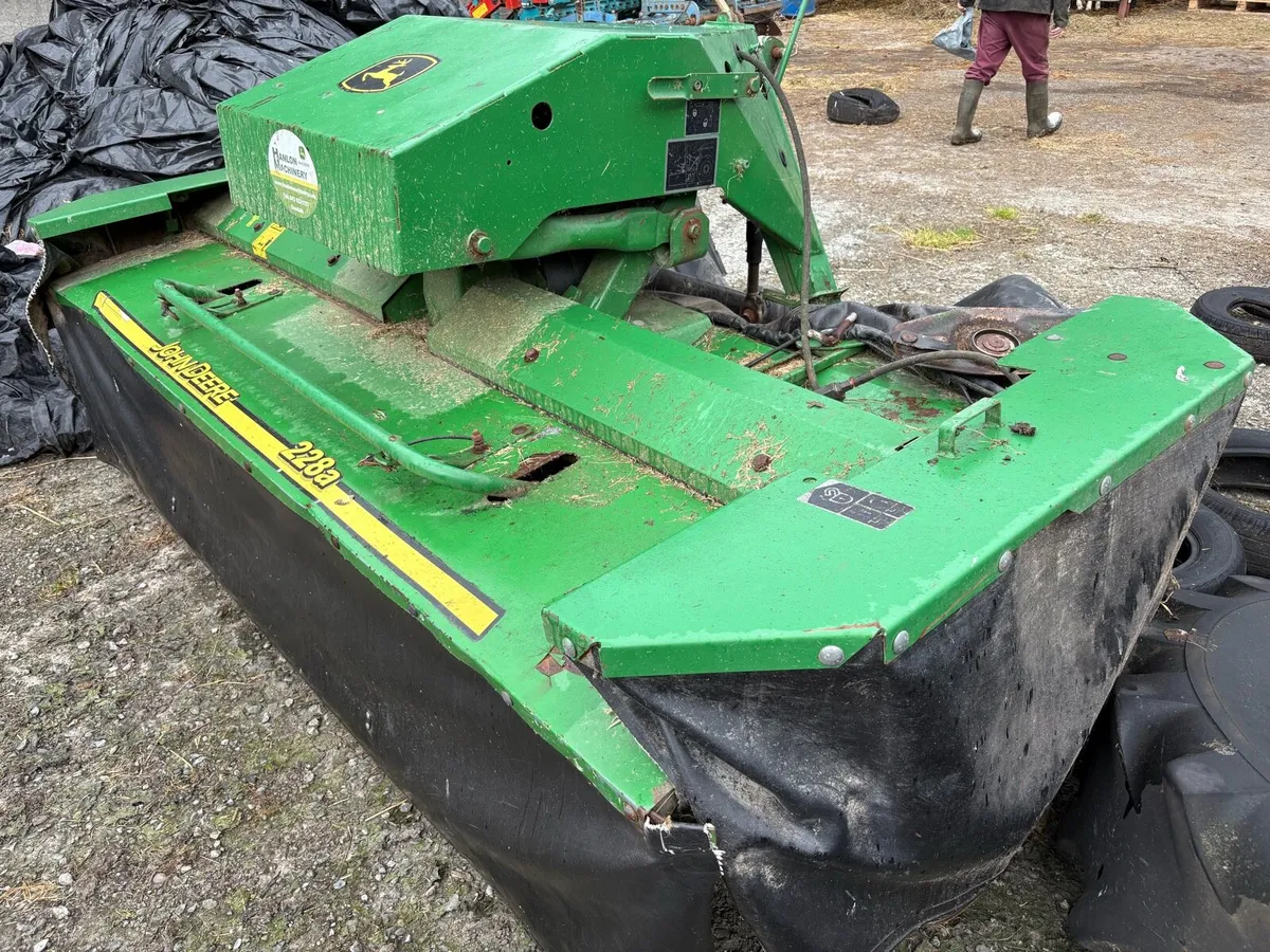 John Deere 228A front mower - Image 1