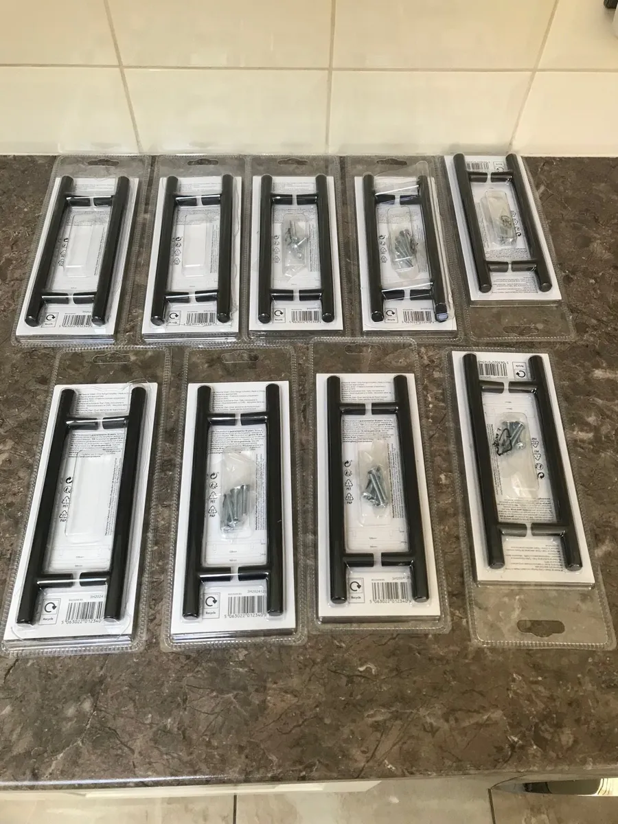 New 18 black Kitchen door handles - Image 1