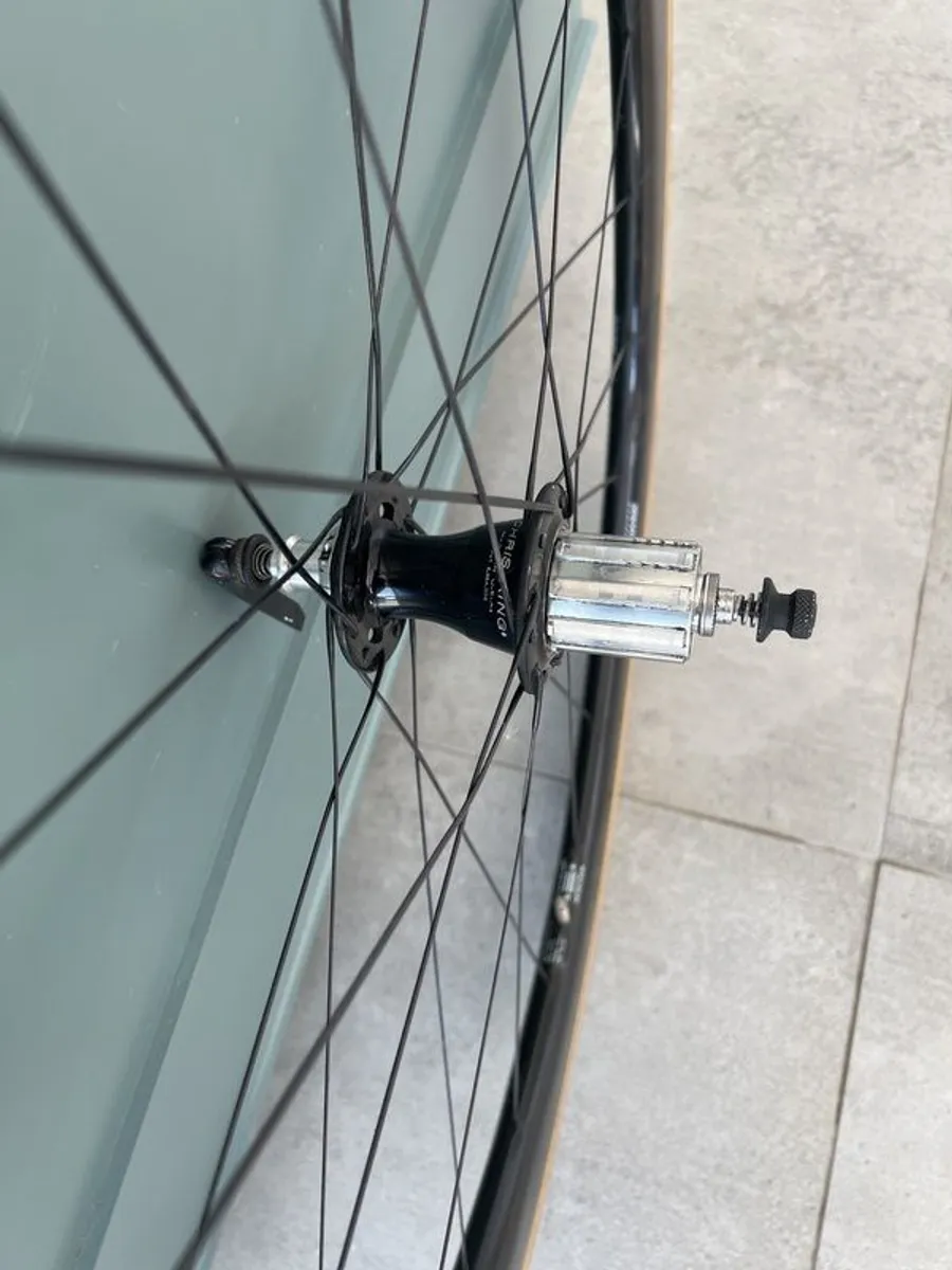 Enve SES 3.4 Clinchers with Chris King R45 Hubs - Image 2