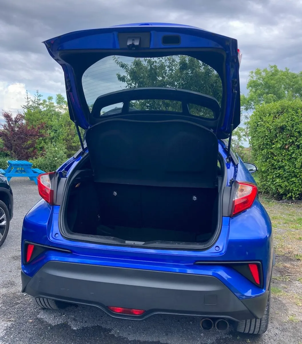 Toyota C-HR Luna Sport 2018 - Image 4