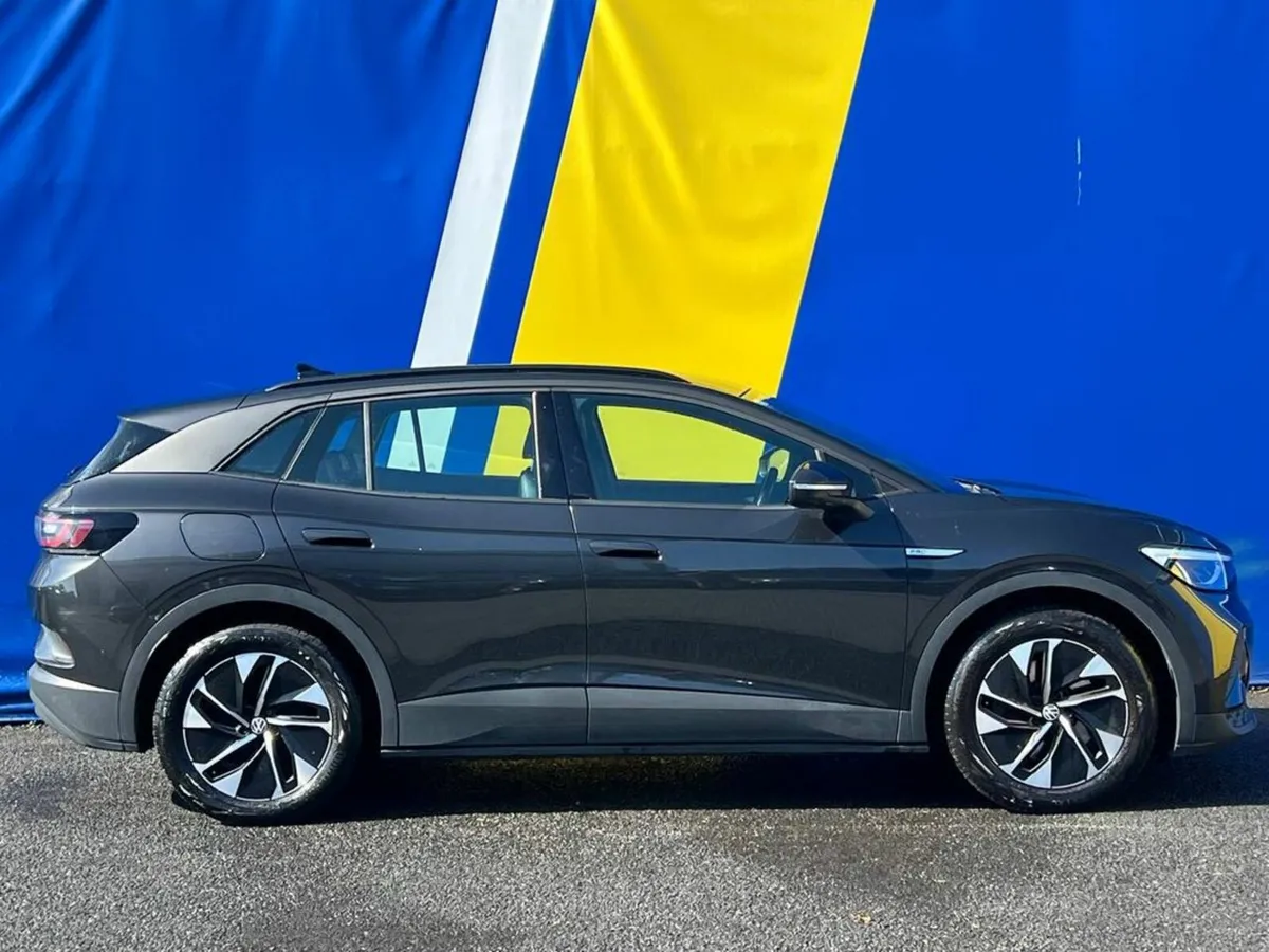Volkswagen ID.4 PRO 77KWh LIFE AUTO // 19" PRO ALL - Image 2