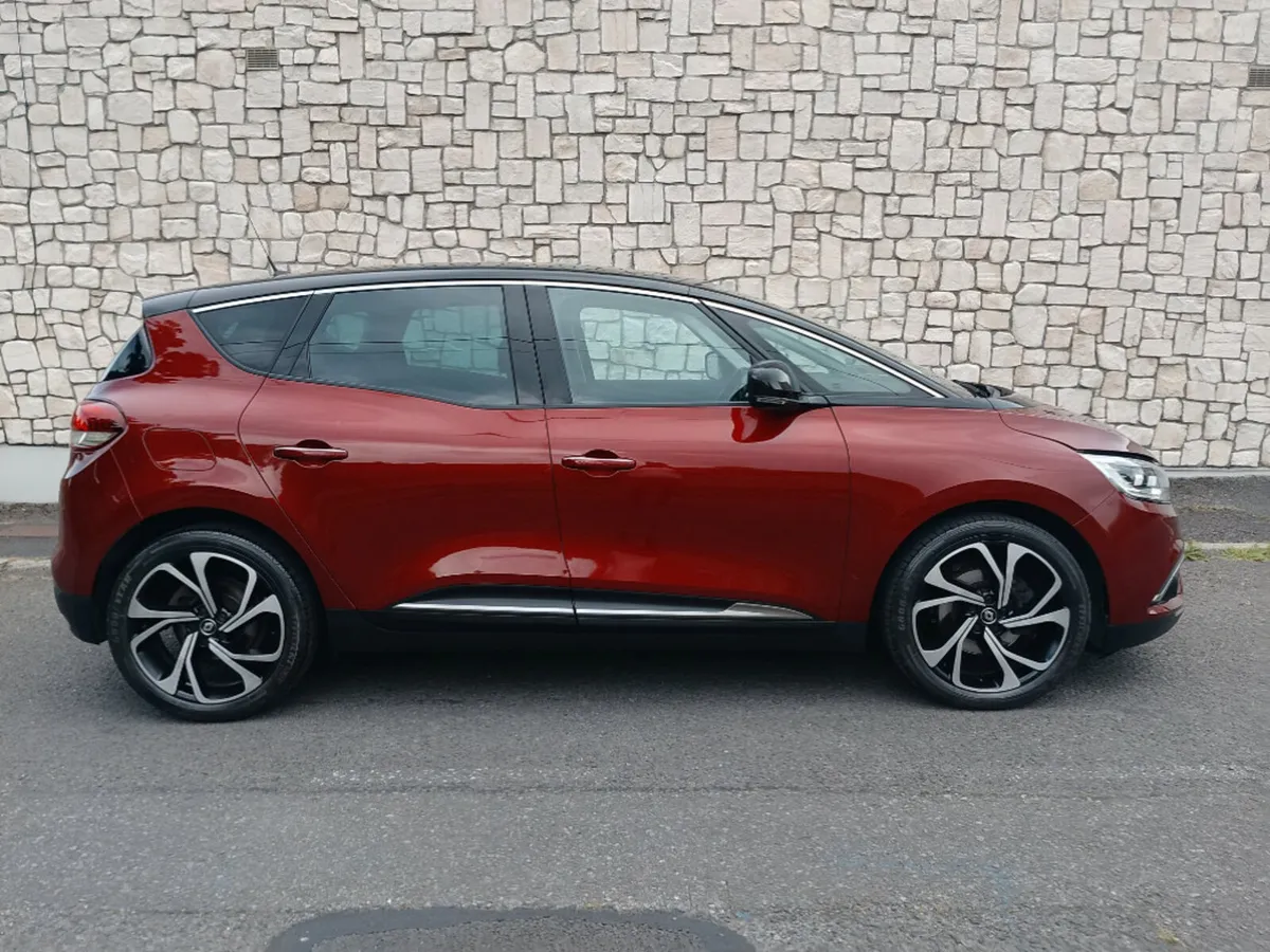 Renault Scenic Signature NAV DCI 130 4DR - Image 2
