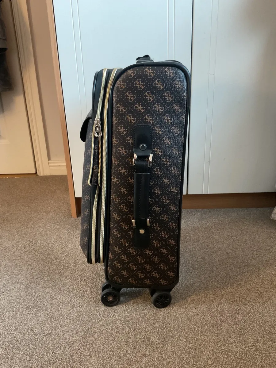 Guess leather carry on suitcase - Image 2
