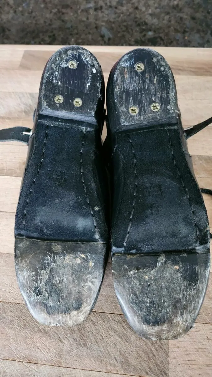 Irish Dancing Fays Shoes size 13.5 - Image 3