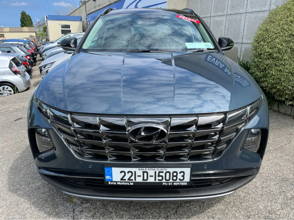 Hyundai Tucson Executive Plus 2-tone Hybrid Autom - Image 3
