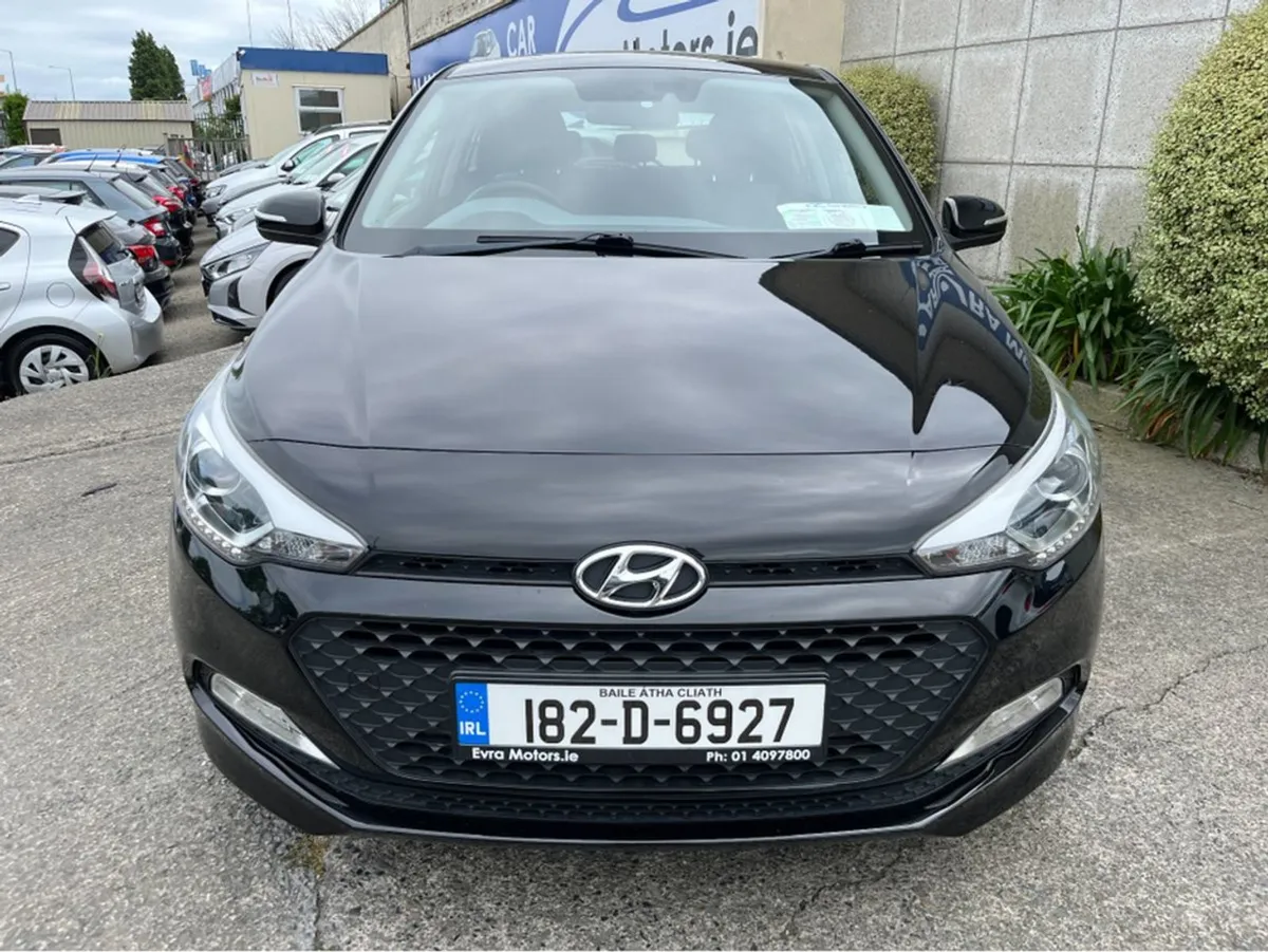 Hyundai i20 Deluxe 1.2 Petrol //low Miles// - Image 3