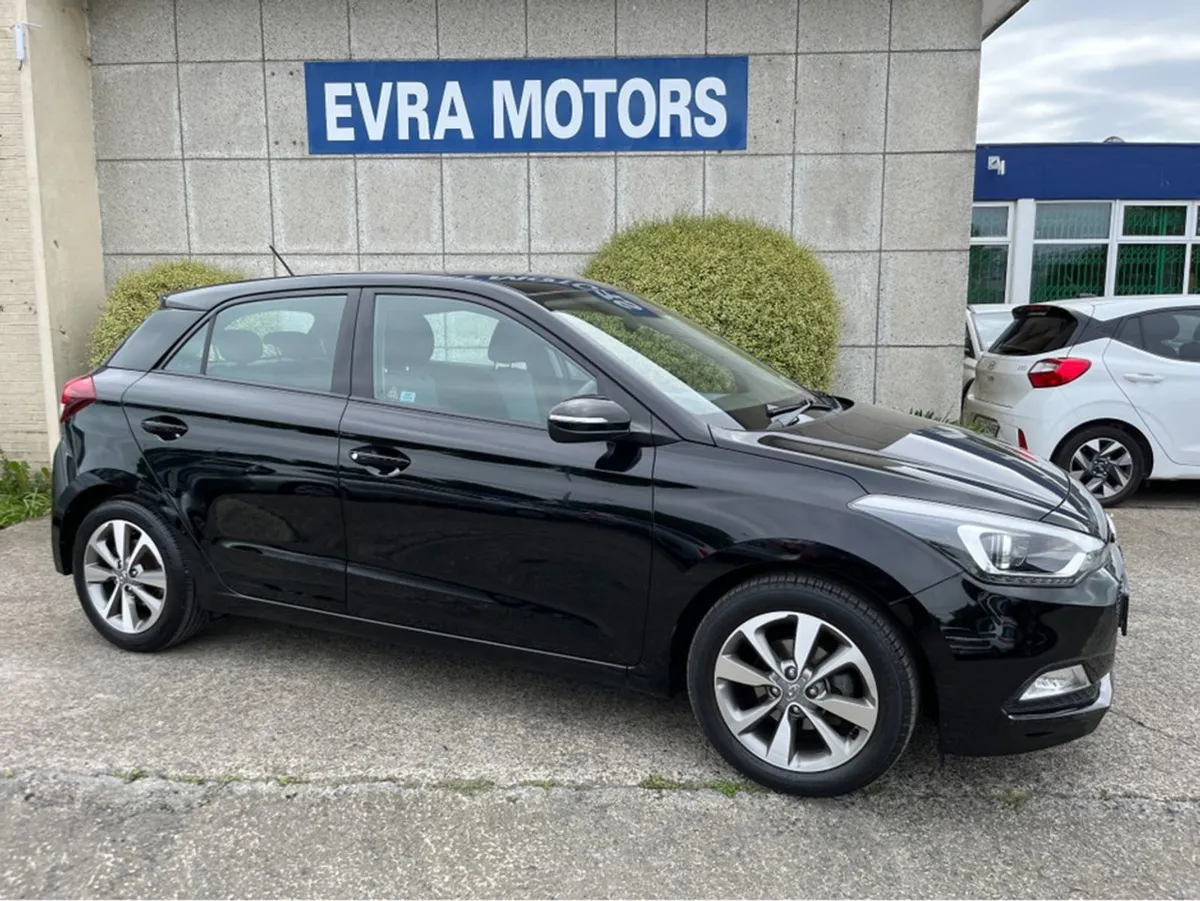 Hyundai i20 Deluxe 1.2 Petrol //low Miles// - Image 4